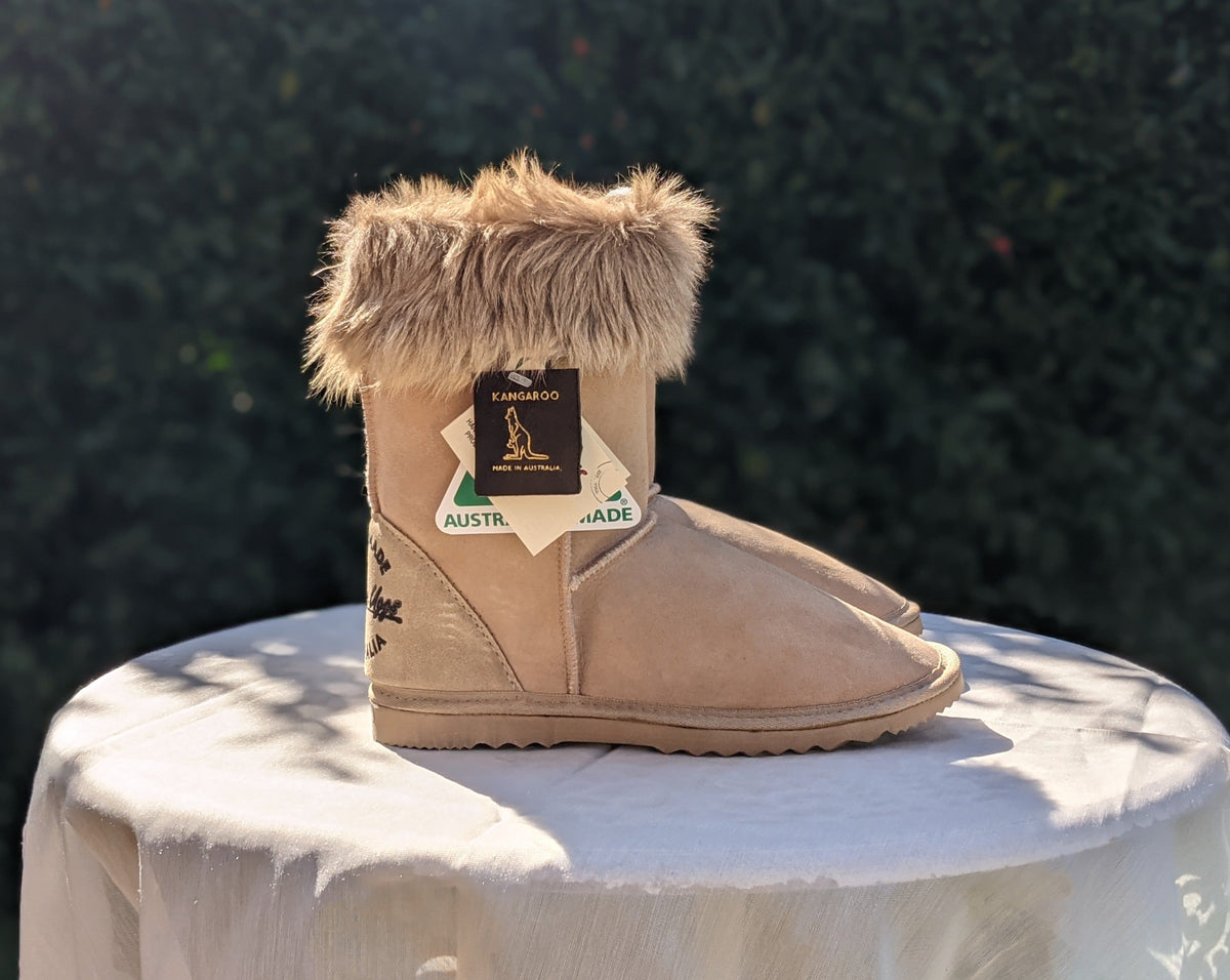 Womens Boots Ugg Short Fur Boots Kangaroo Short Surf Boot